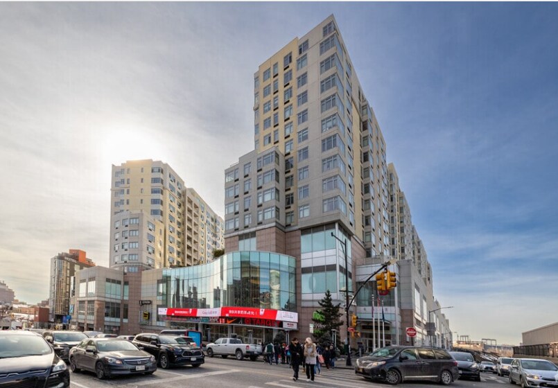 More Photos Of 13107 40th Rd, Flushing Medical For Sale