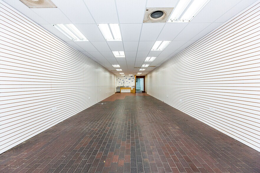 More Photos Of 2640-2650 Mission St, San Francisco Storefront For Sale