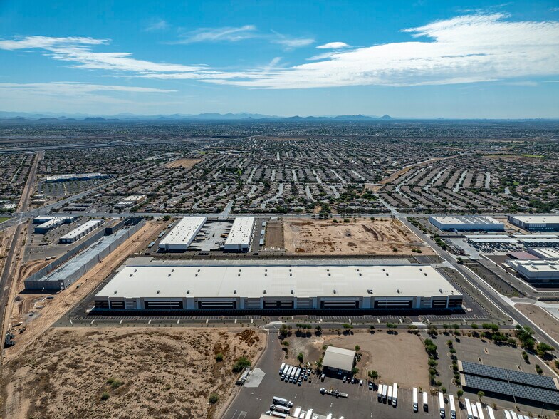 More Photos Of 13290 W Sweetwater Ave, Surprise Distribution For Lease