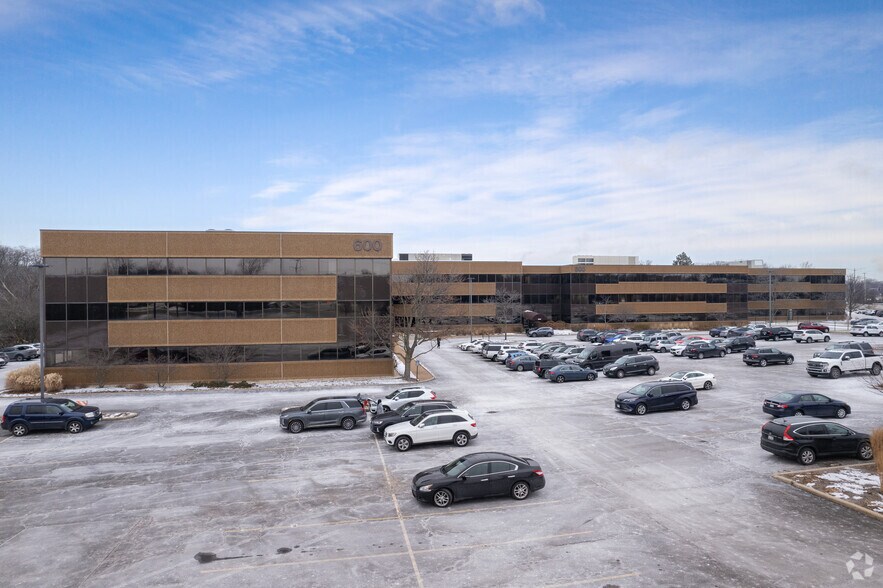 More Photos Of 600 Hart Rd, Barrington Office For Lease