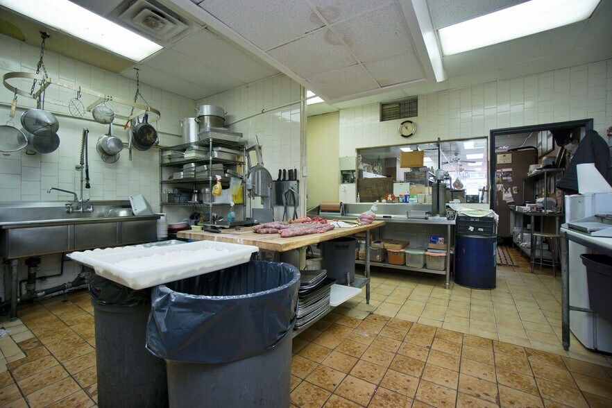 More Photos Of 2611 Avenue U, Brooklyn Storefront Retail Residential For Sale
