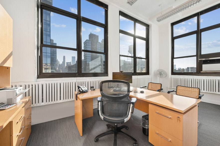 More Photos Of 150 Varick St, New York Loft Creative Space For Lease