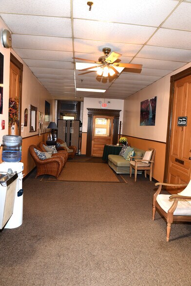 More Photos Of 1493 Old Butler Plank Rd, Glenshaw Office For Sale