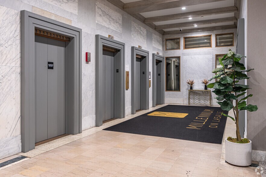 More Photos Of 29 S La Salle St, Chicago Apartments For Sale