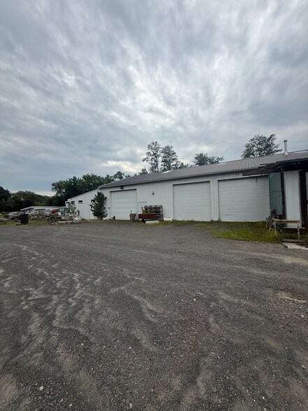 More Photos Of 353 Fairfield Rd, Freehold Warehouse For Sale