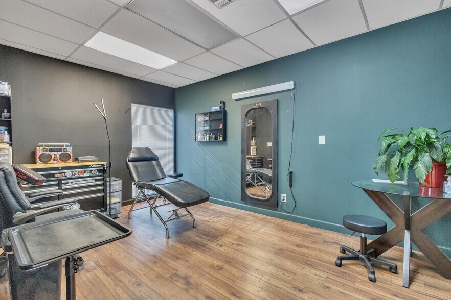 More Photos Of 2027 Grand Canal Blvd, Stockton Office For Sale