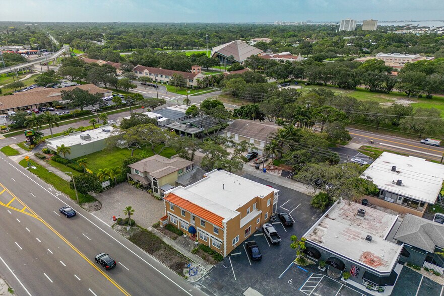 More Photos Of 7024 Central Ave, Saint Petersburg Medical For Lease