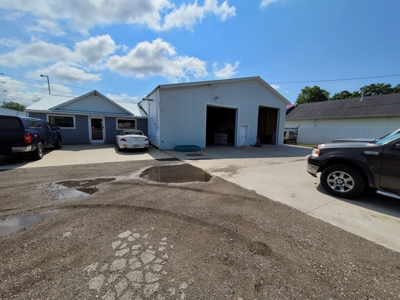 7092 N Dort Hwy, Mount Morris, MI 48458 Auto Repair For Sale