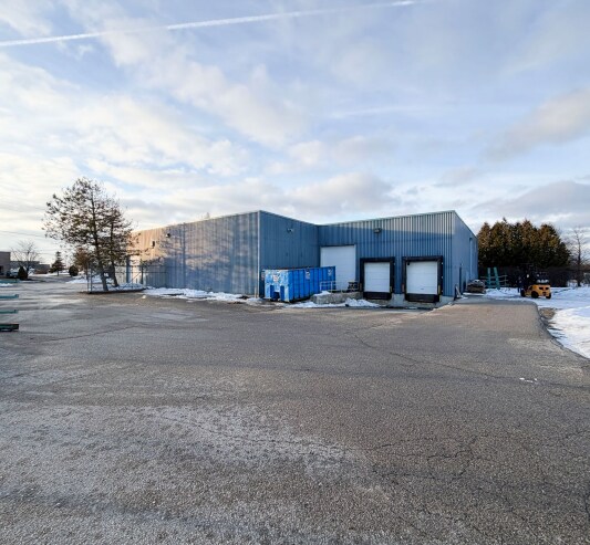 More Photos Of 546 Admiral Dr, London Warehouse For Sale