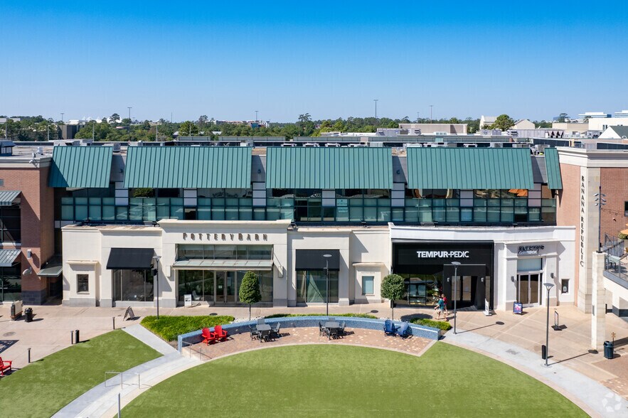 More Photos Of 1201 Lake Woodlands Dr, The Woodlands General Retail For Sale