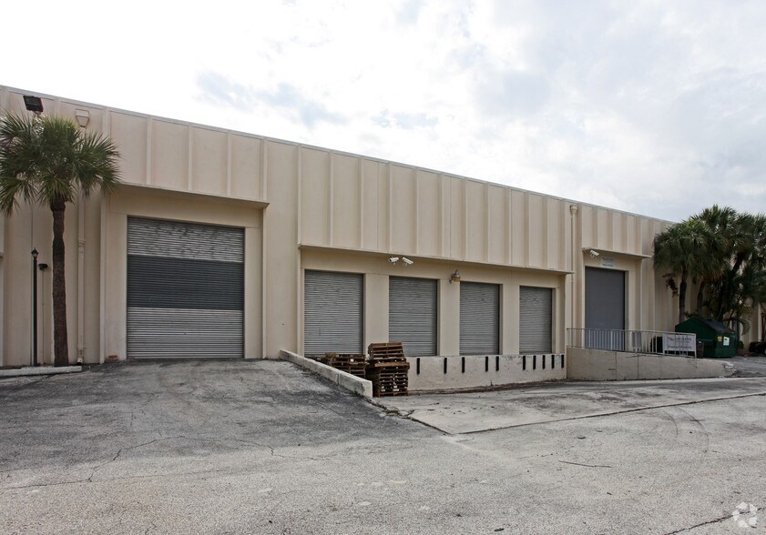 More Photos Of 2651 NW 55th Ct, Fort Lauderdale Warehouse For Lease