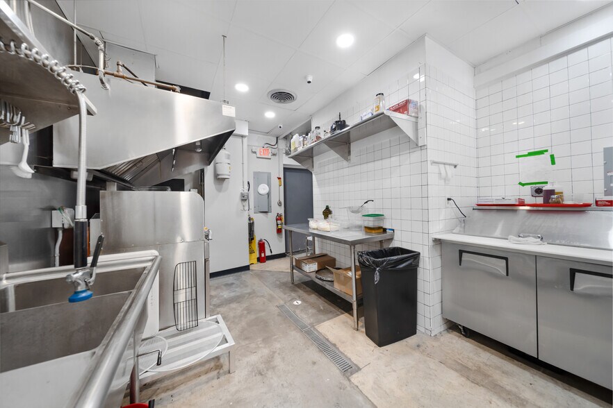 More Photos Of 1201-1223 W Flagler St, Miami Apartments For Lease