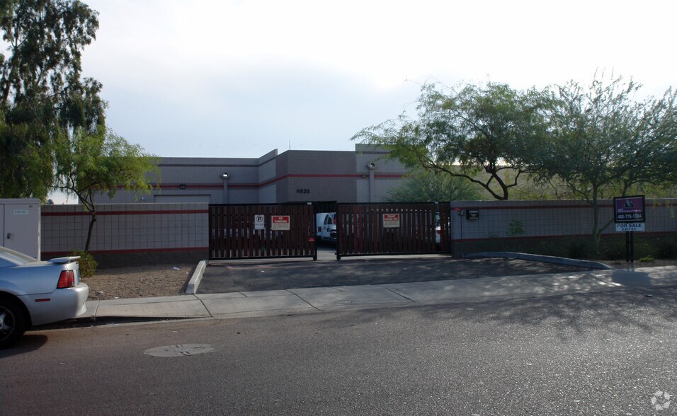 More Photos Of 4635 S 33rd St, Phoenix Warehouse For Lease