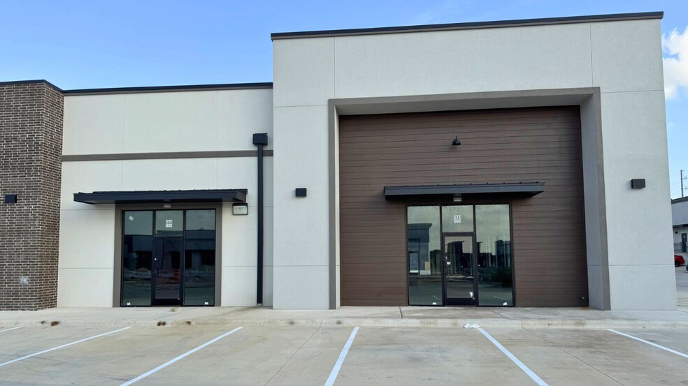More Photos Of 14300 Ronald Reagan Blvd, Cedar Park Unknown For Lease