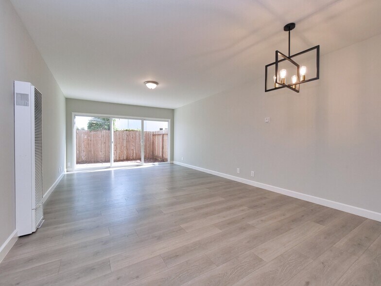 More Photos Of 631 Masonic Way, Belmont Apartments For Sale