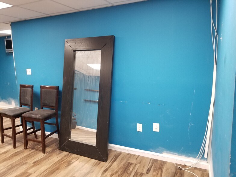 More Photos Of 4700 Stamp Rd, Marlow Heights General Retail For Lease