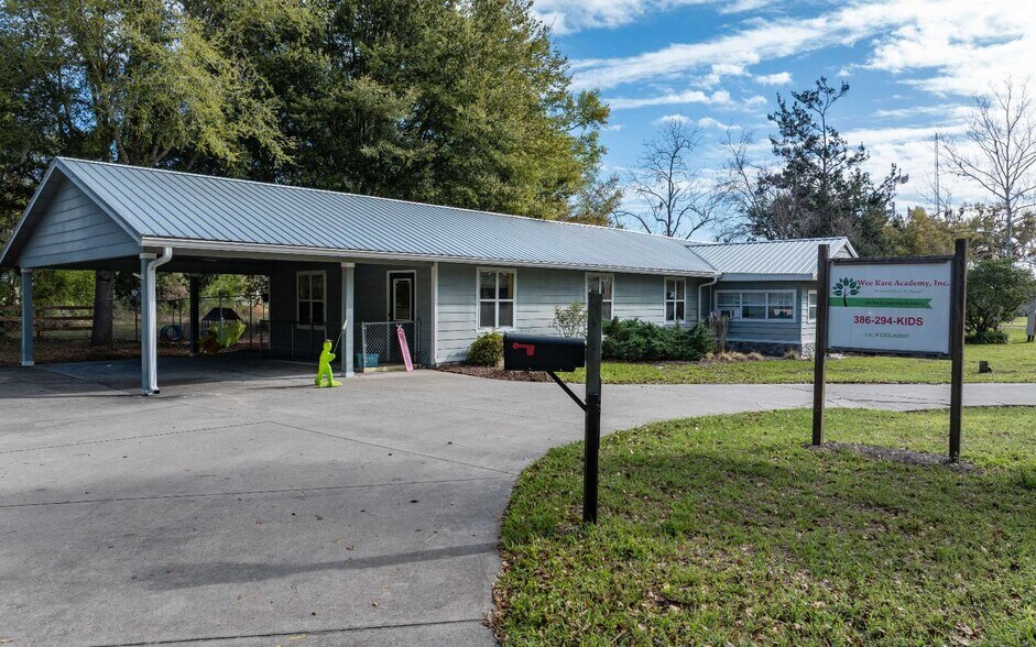 More Photos Of 311 NE Crawford St, Mayo Office For Sale