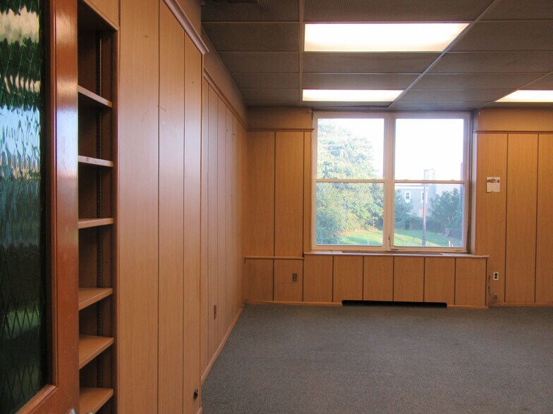 More Photos Of 2810-2812 N Broad St, Philadelphia Office Residential For Sale