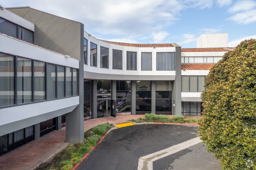 More Photos Of 4952 Warner Ave, Huntington Beach Office For Lease