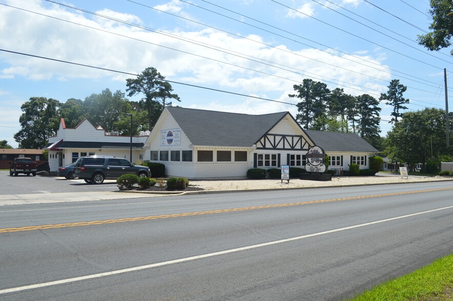 More Photos Of 364 E Main St, Tuckerton Restaurant For Sale