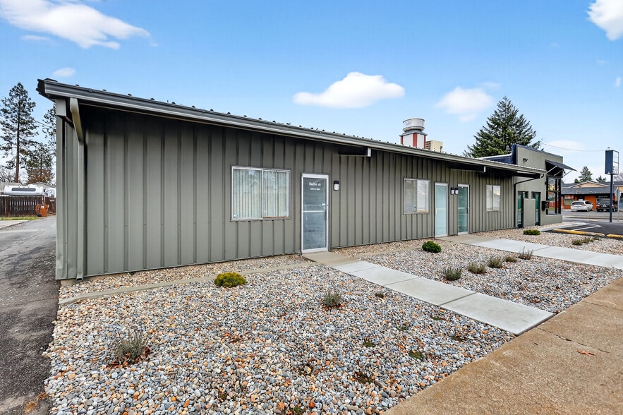 More Photos Of 5503 N Wall St, Spokane Freestanding For Lease