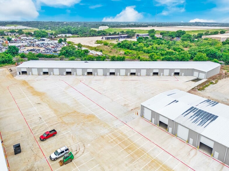 More Photos Of 7402 & 7406 Mansfield Hwy, Kennedale Light Distribution For Sale