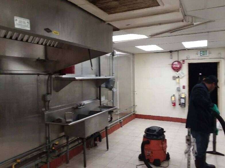 More Photos Of 1911 Kalakaua Ave, Honolulu Apartments For Lease