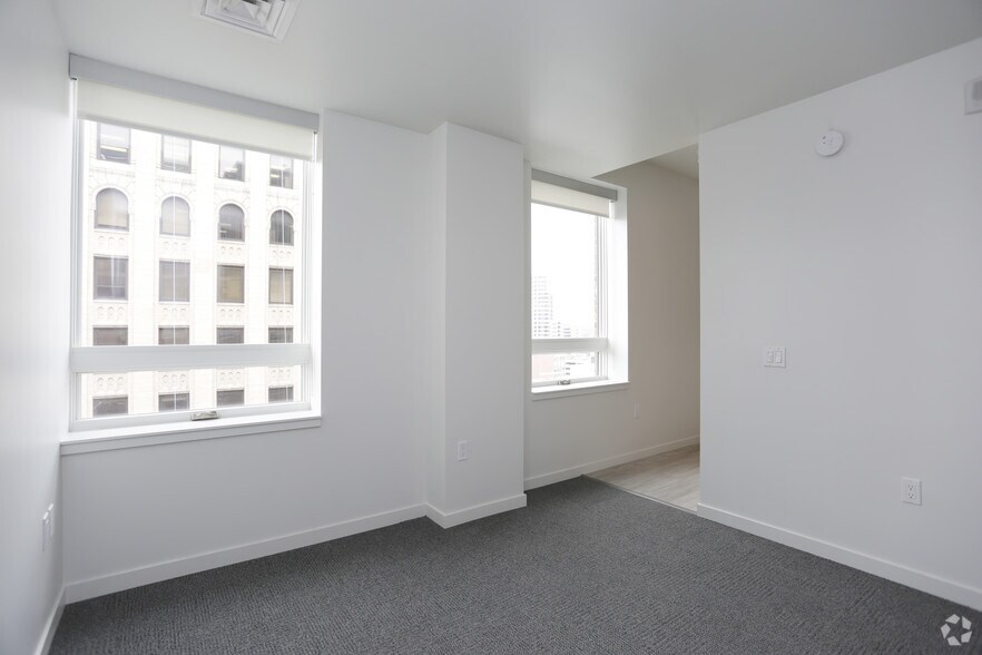 More Photos Of 55 Ionia Ave NW, Grand Rapids Apartments For Sale