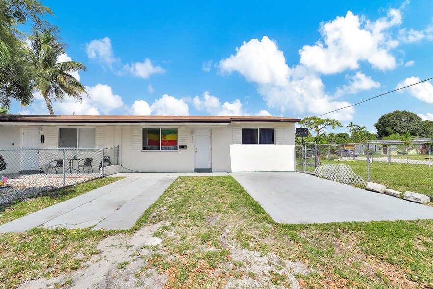 More Photos Of 3066 NW 92nd St & 9164-9174 NW 30 ct, Miami Manufactured Housing Mobile Home Park For Sale