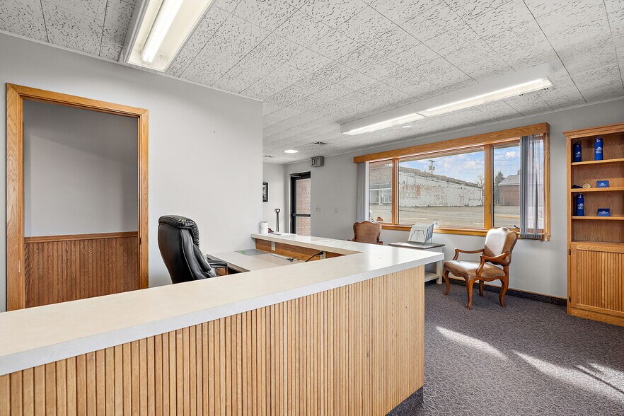 More Photos Of 101 S Main St, Pine Island General Retail For Sale