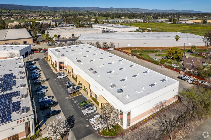 More Photos Of 871 Cotting Ct, Vacaville Warehouse For Lease