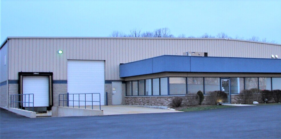 Primary Photo Of 3046 Helsan Drive, Richfield Service For Lease