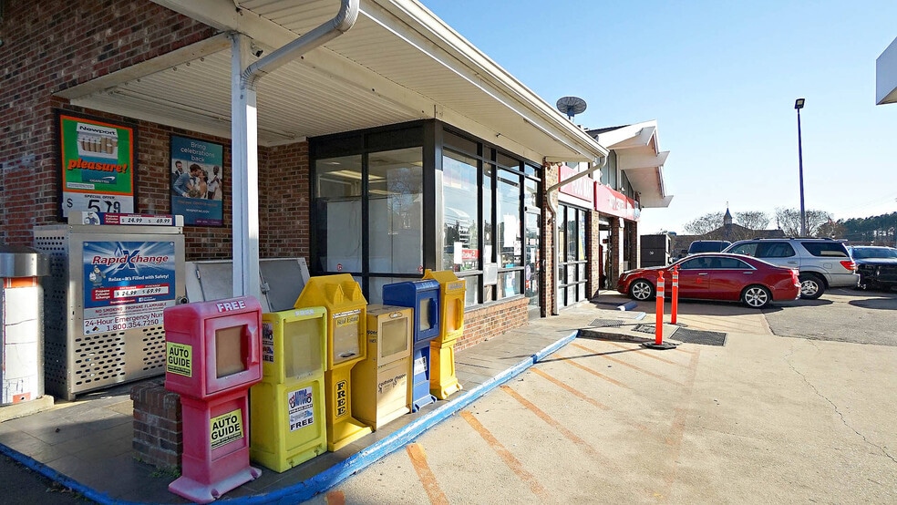 More Photos Of 302 N Main St, Fuquay Varina Convenience Store For Sale