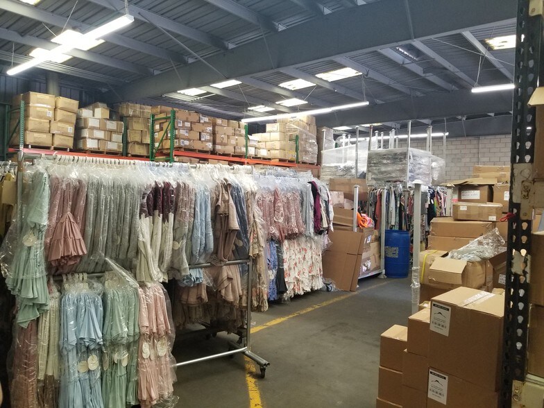 More Photos Of 5041 Santa Fe Ave, Vernon Distribution For Lease