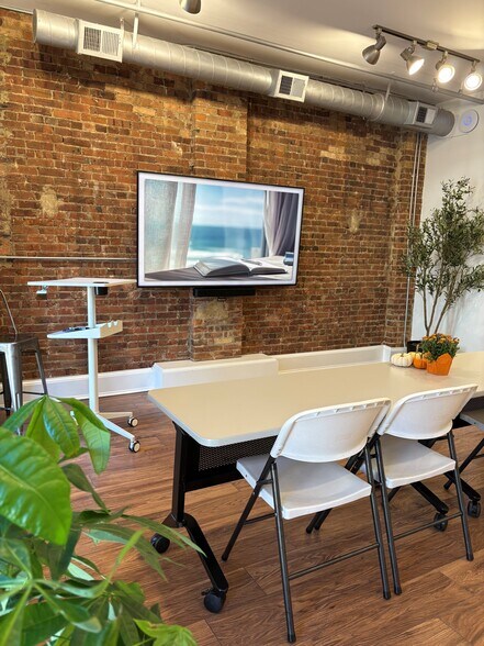 More Photos Of 20-22 Broad St, Red Bank Storefront Retail Office For Lease