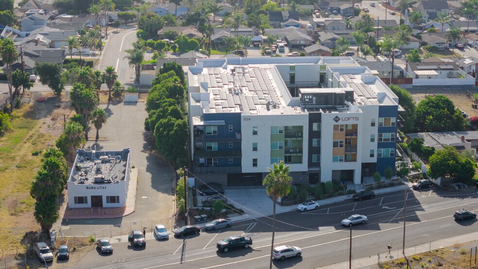 More Photos Of 1565 N Santa Fe Ave, Vista Freestanding For Sale