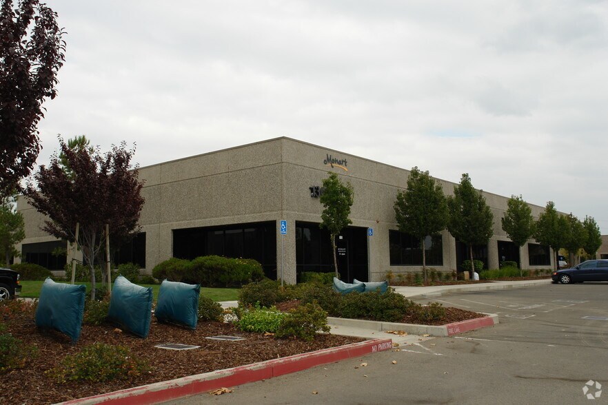 Primary Photo Of 1340 Blue Oaks Blvd, Roseville Office For Lease