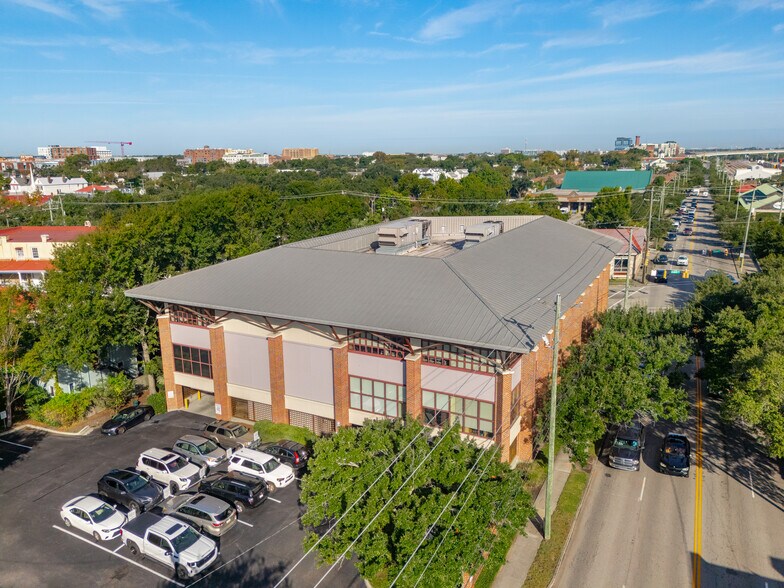 More Photos Of 525 E Bay St, Charleston Medical For Lease