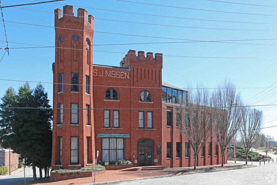 More Photos Of 310 E Third St, Winston-Salem Office Residential For Sale