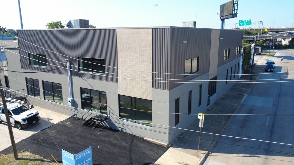 Primary Photo Of 514 S Hall St, Dallas Office For Lease