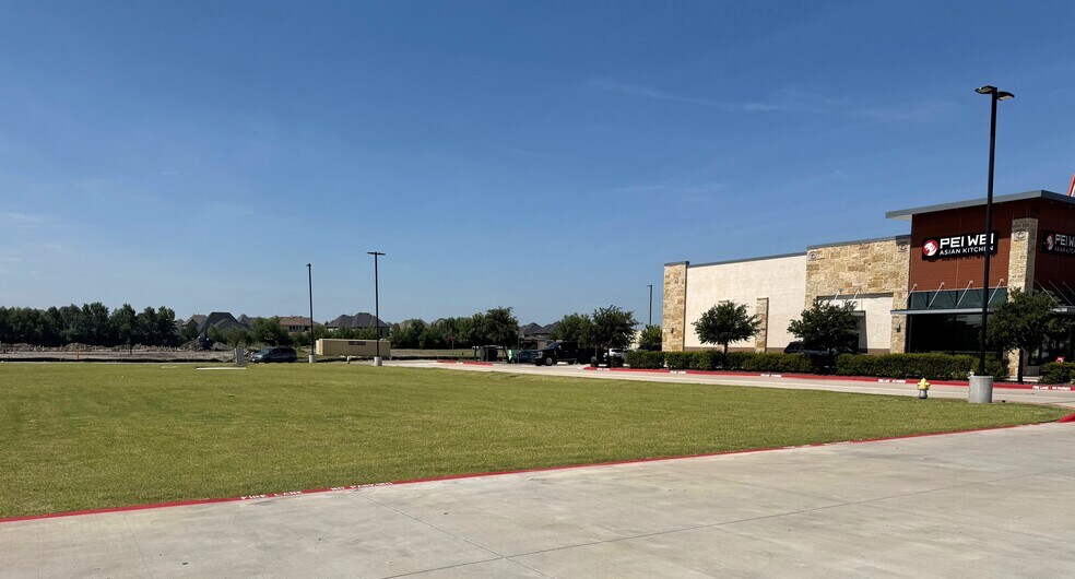 More Photos Of 1895 University Dr, Frisco Land For Lease