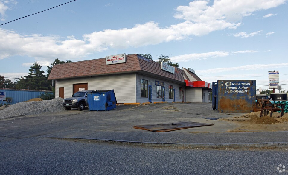 More Photos Of 1875 Main St, Tewksbury Storefront For Lease
