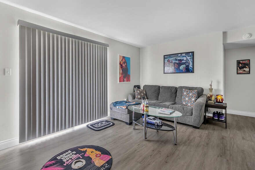 More Photos Of 9201 Kennedy Ave, Highland Apartments For Sale