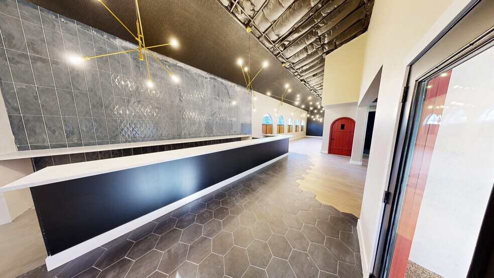 More Photos Of 401 S 6th St, Las Vegas Restaurant For Sale