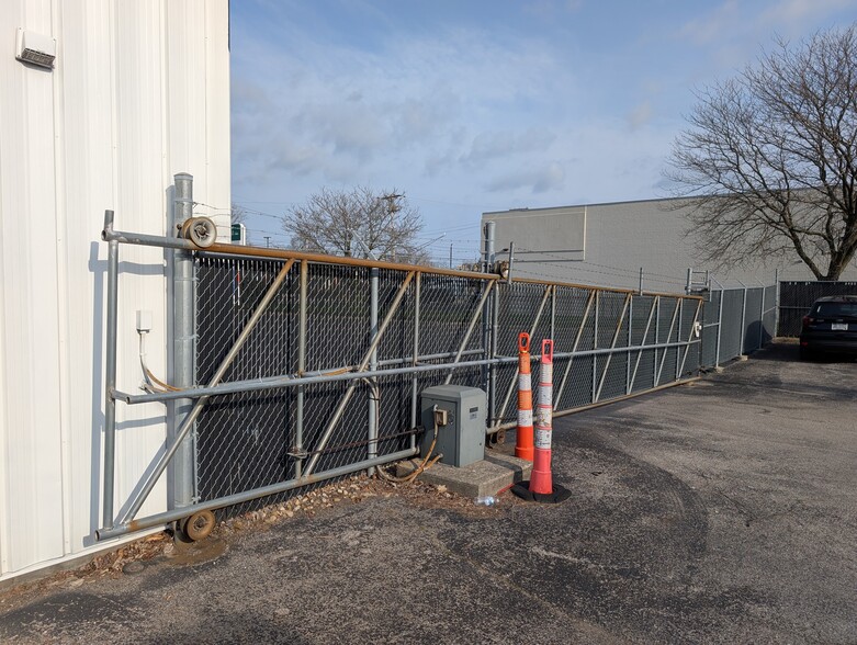 More Photos Of 3080 Cleveland Ave, Columbus Freestanding For Sale