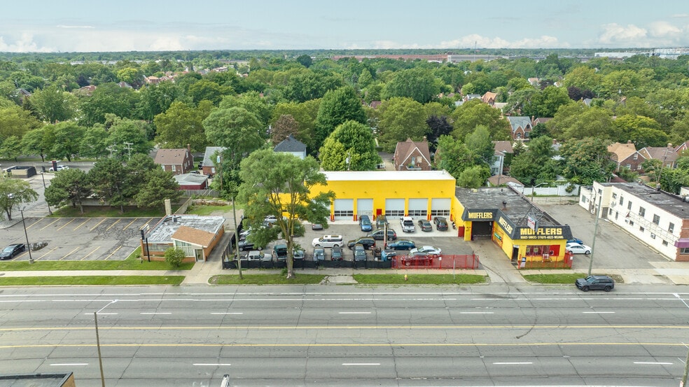 More Photos Of 19989 Van Dyke Ave, Detroit Auto Repair For Sale