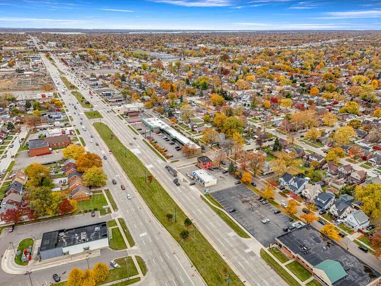 More Photos Of 6336 Fox Ave, Allen Park Office For Sale