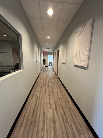 More Photos Of 3905 Johns Creek Ct, Suwanee Medical For Lease