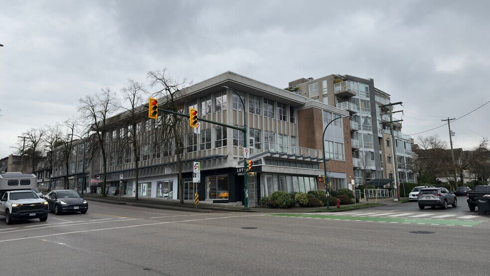 More Photos Of 2233 Burrard St, Vancouver Office For Sale