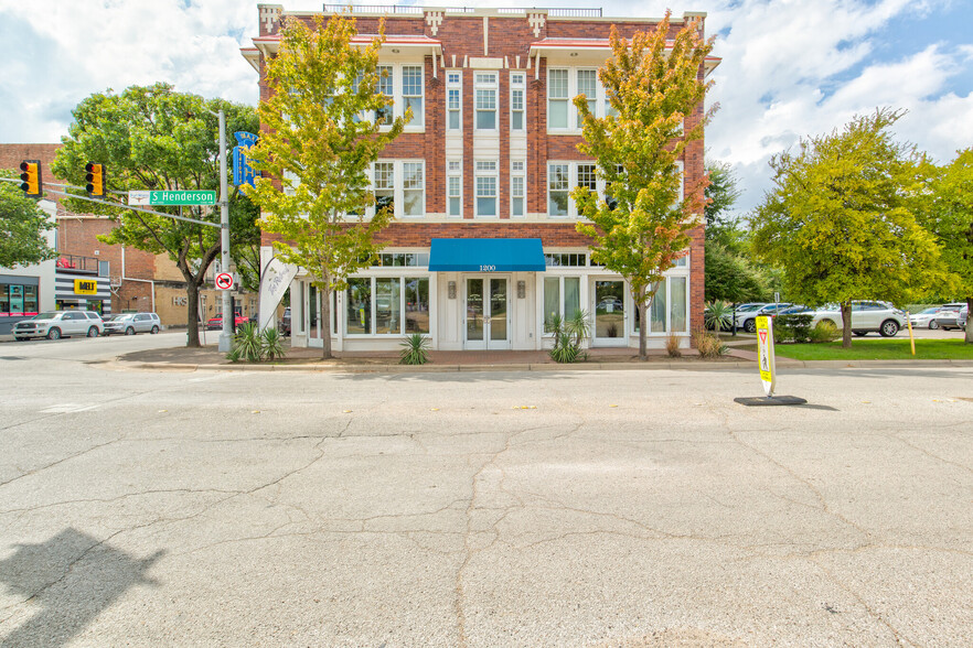 Primary Photo Of 1200 W Magnolia Ave, Fort Worth Office For Lease